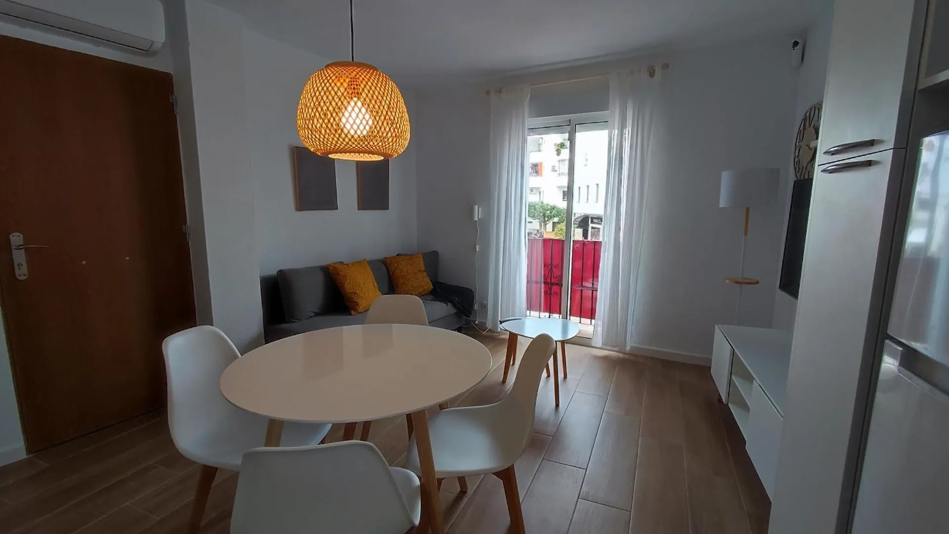 Bonito Apt. En Casco Historico Marbella Apartment
